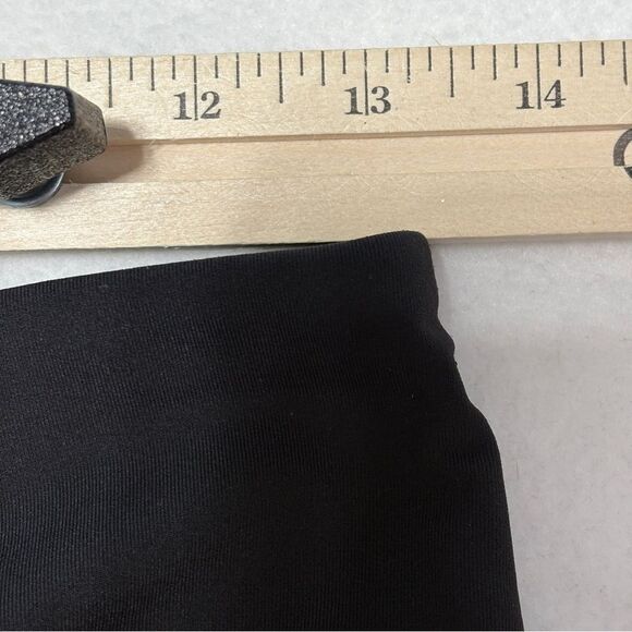 Lululemon Womens Run for Fun Crop Size 6 Black W6A35S Yoga Activewear Athleisure - Picture 4 of 6